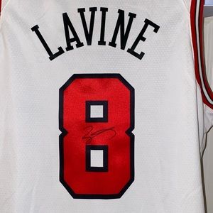 Autographed Chicago Bulls Lavine #8 swingman jersey. NWT no CoA.